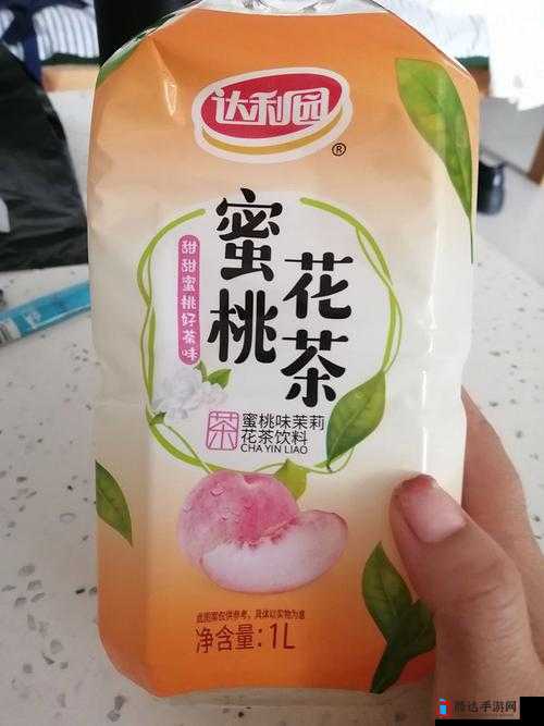 品味流年蜜桃味纯牛奶，感受甜蜜与美好